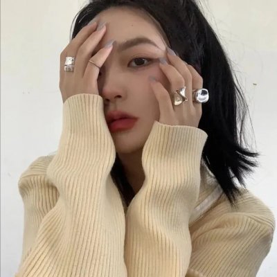 毛衣女郎